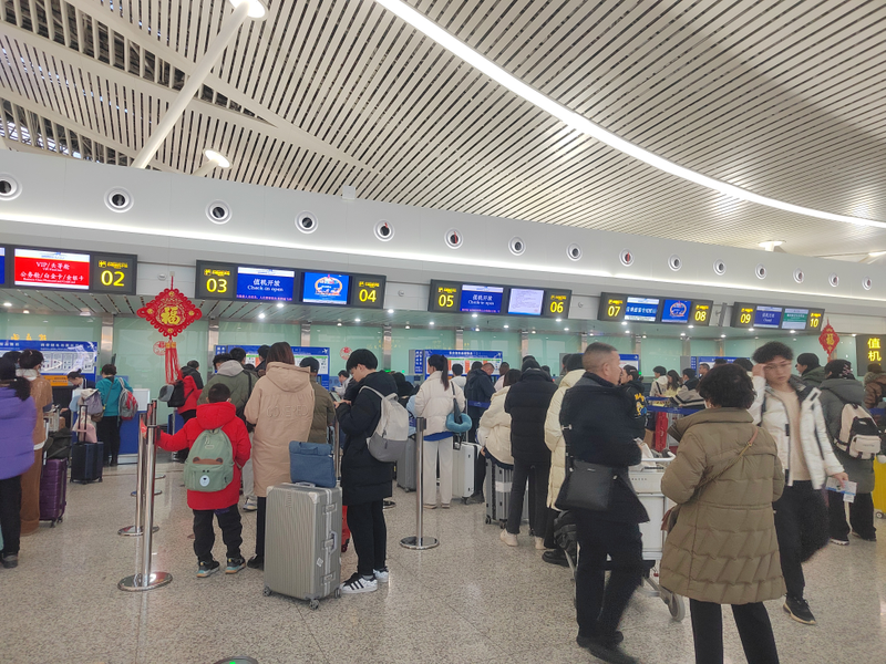 喀什徕宁国际机场单日旅客吞吐量今年首次破万
