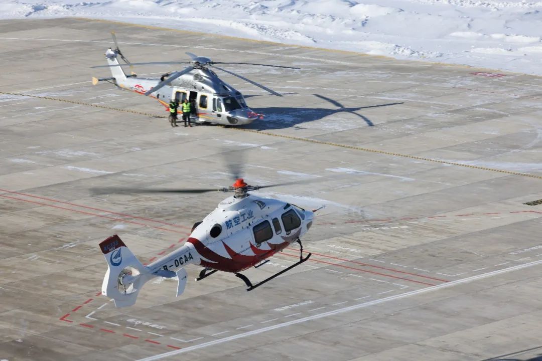 双机“见”三江，AC332、AC352两型直升机“会师”成功