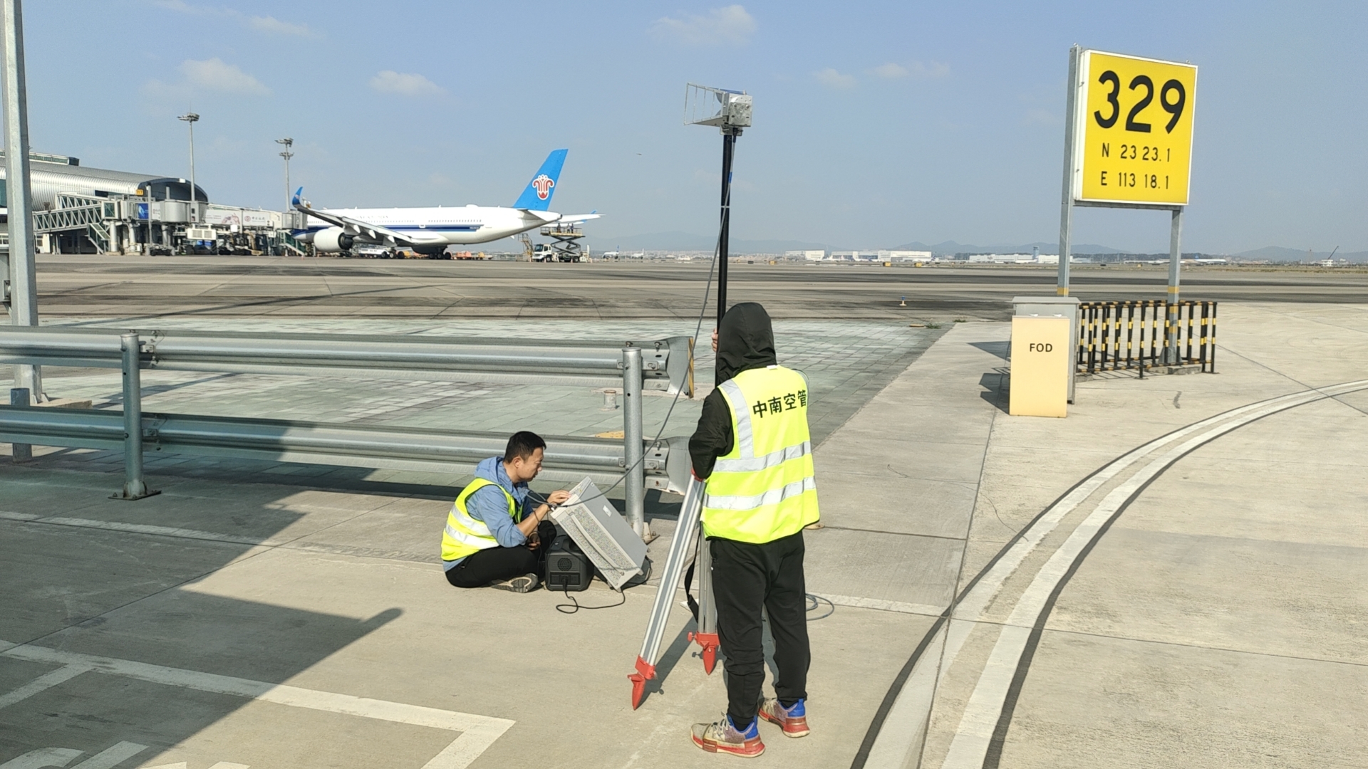 中南技装公司顺利完成春运前白云国际机场5G电磁环境与AMDB（机场地图）跑场测试工作