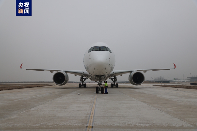今年首架入境总装空客A350飞机今日抵津