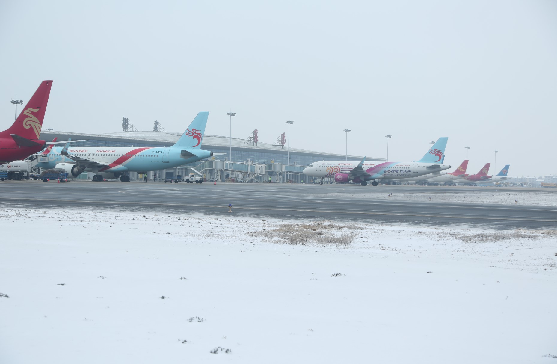 以“动”制“冻，襄阳机场全力做好强降雪天气保障工作