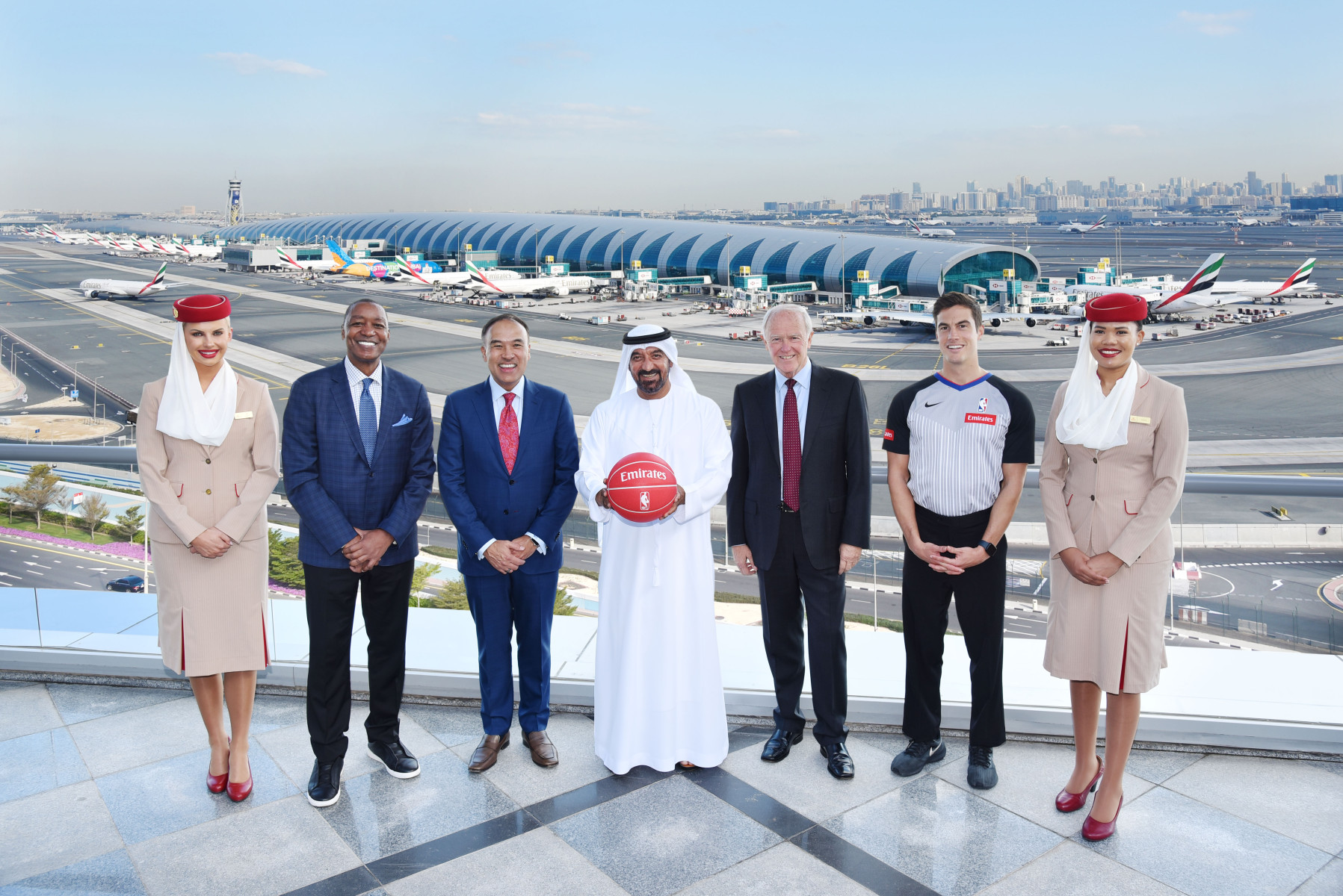 阿联酋航空成为NBA全球航空合作伙伴及NBA阿联酋航空杯冠名合作伙伴