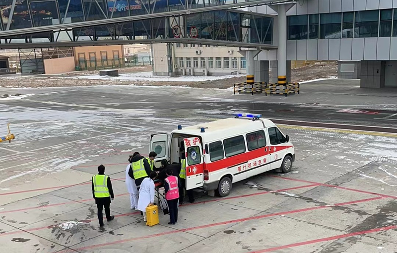 生命至上，紧急治疗！喀什徕宁国际机场全力救治突发疾病旅客