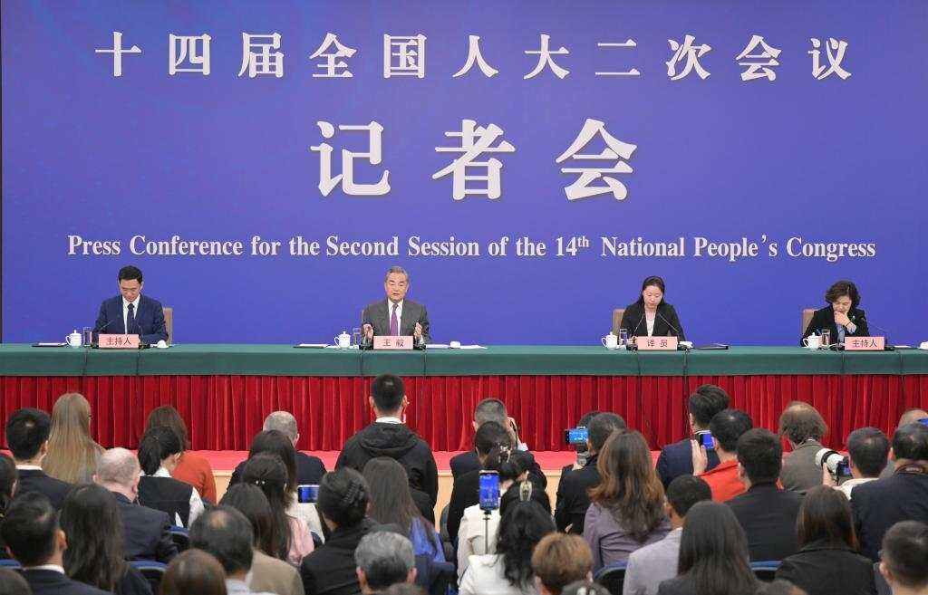 兩會話民航 | 王毅：推動國際客運航班加快恢復，持續擴容中國免簽的朋友圈