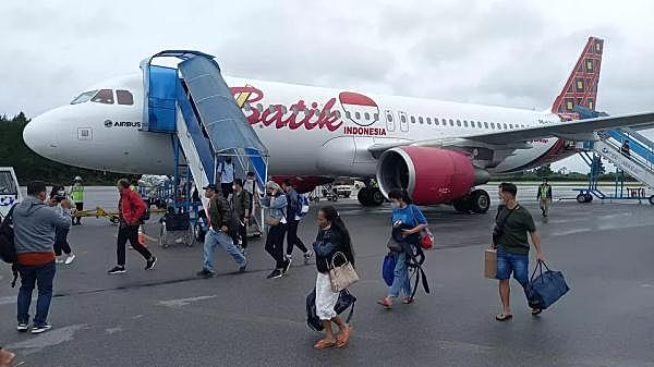 载有153名乘客，印尼两名飞行员在飞行途中同时睡着