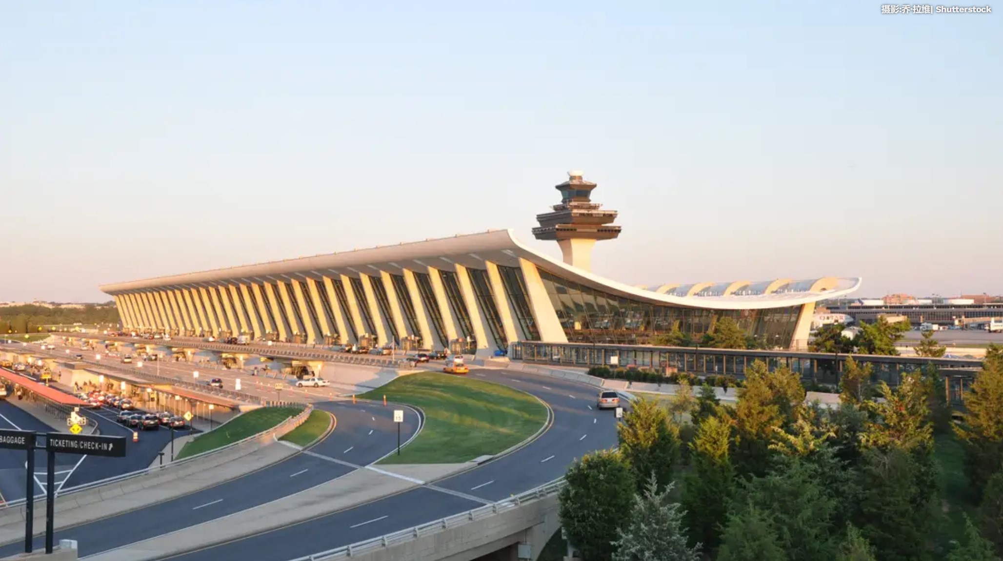 一项新法案提议将华盛顿杜勒斯国际机场更名为“唐纳德·j·特朗普国际机场”