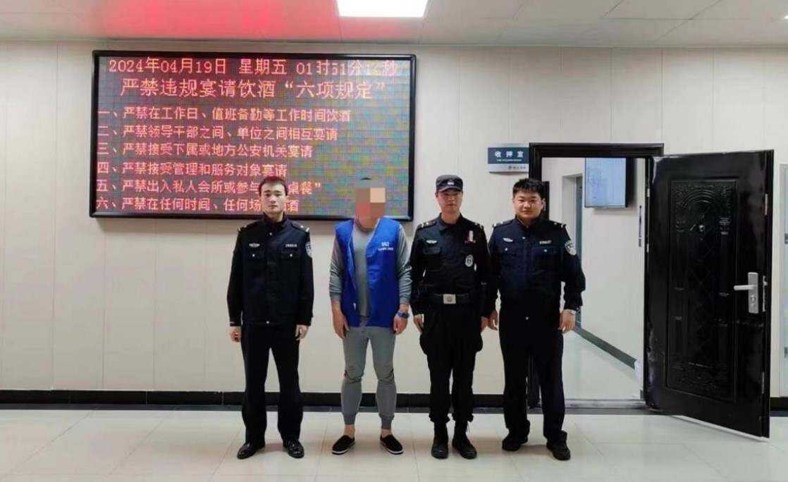 旅客飛機上“霸座”，武漢天河機場民警果斷處置