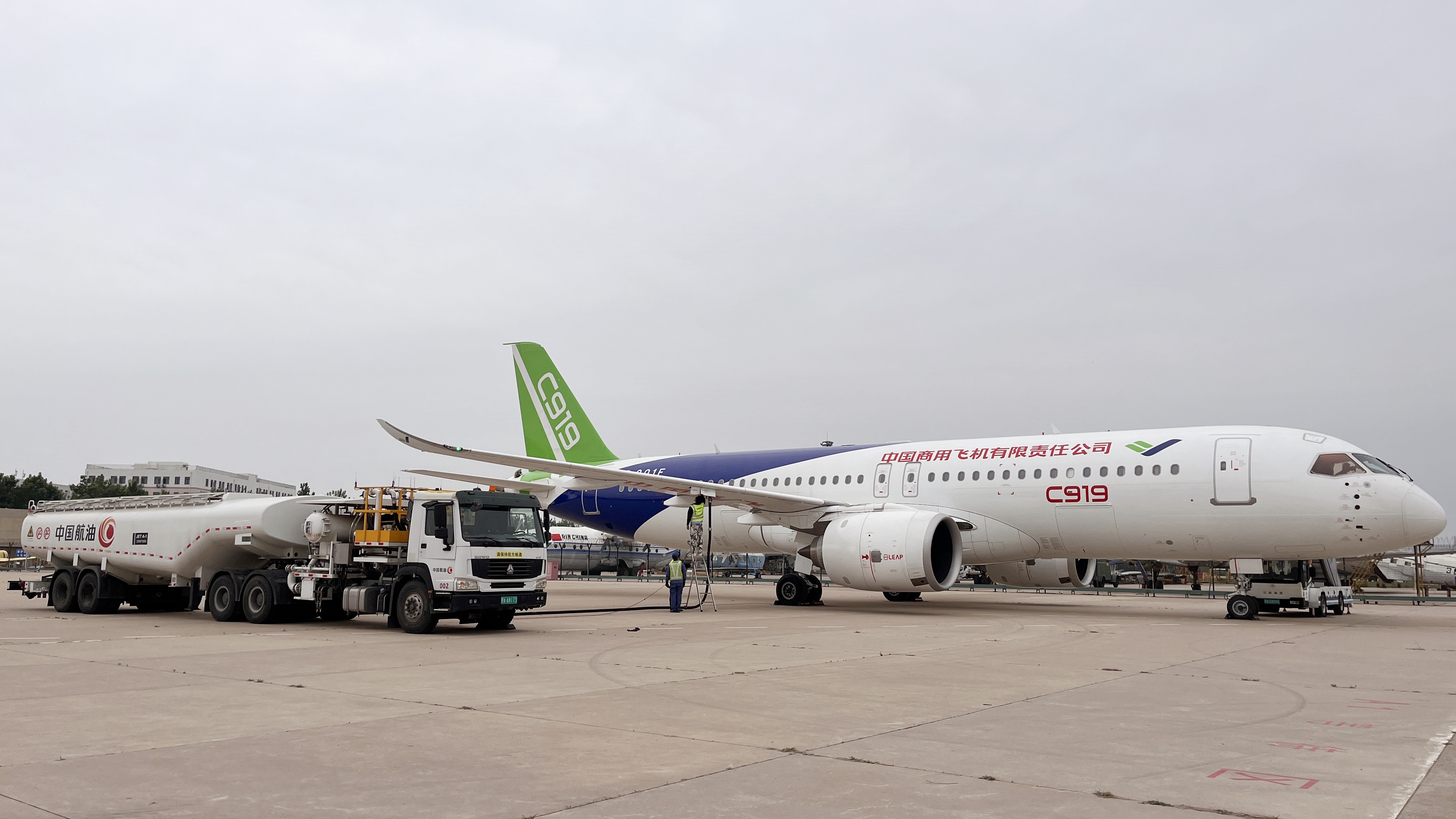 航油天津分公司圆满完成C919国产大飞机在津首飞供油保障任务