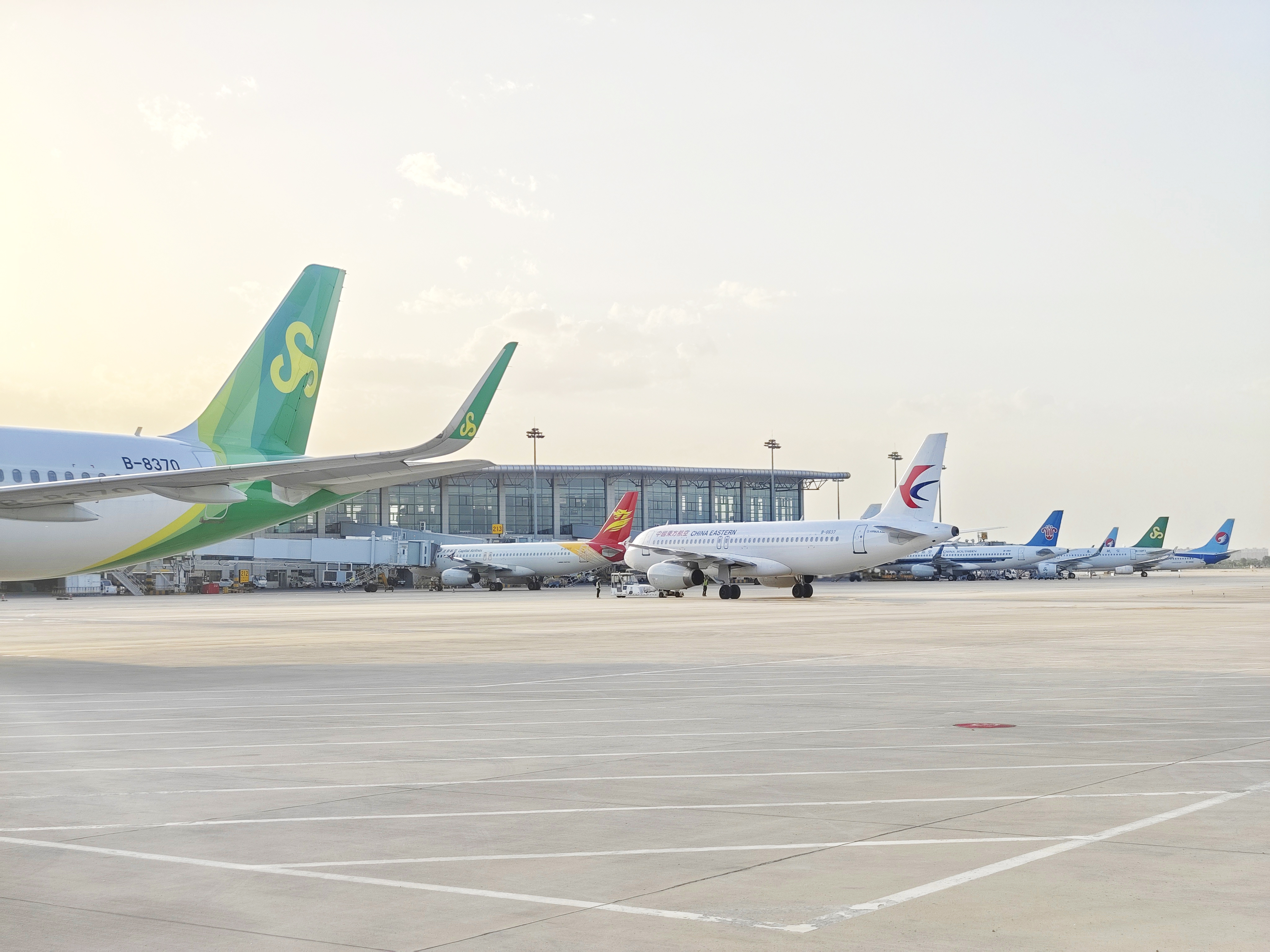 单日最多 2小时24架次 石家庄机场全力保障北京两机场备降航班