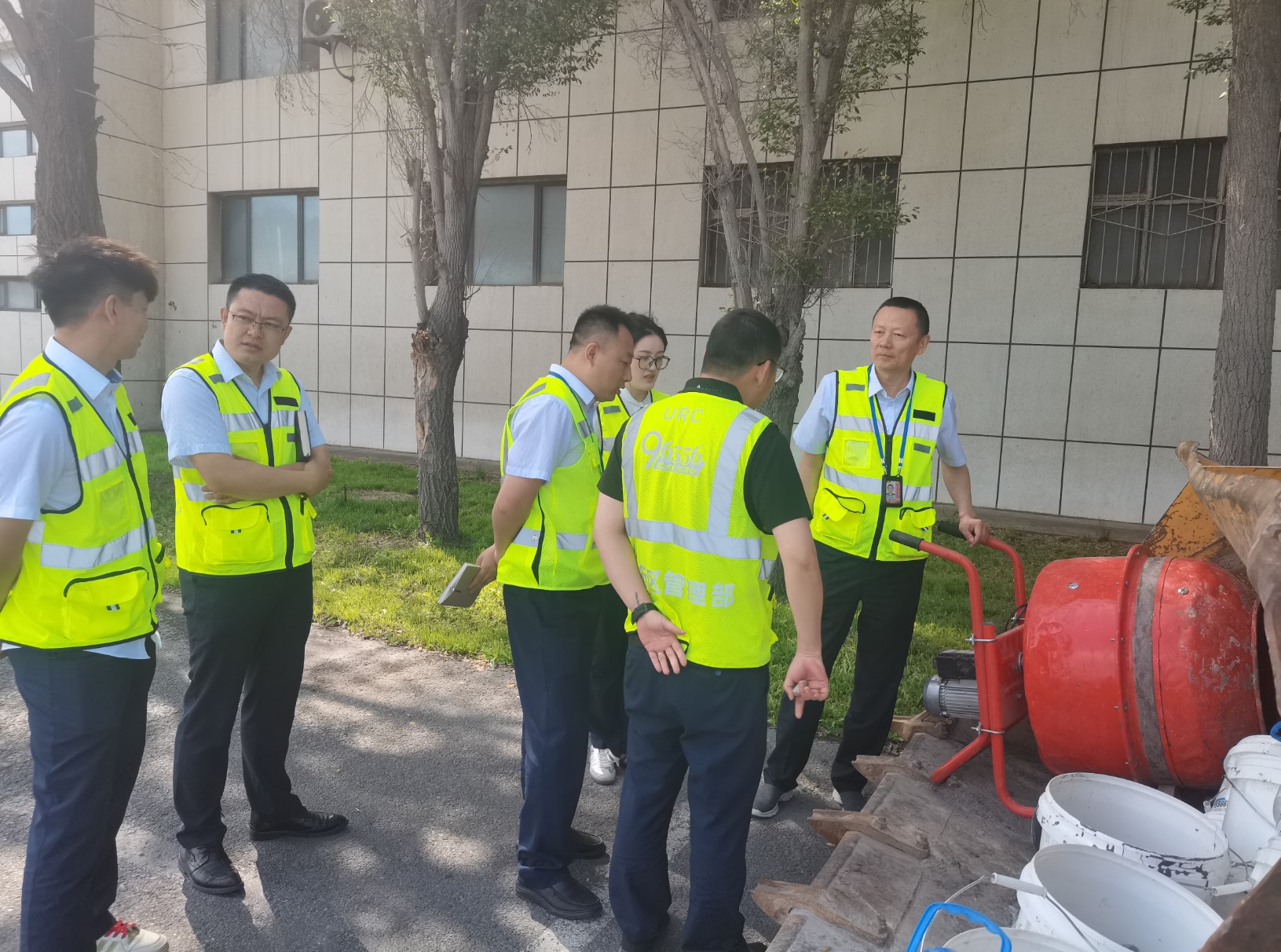 新疆机场集团运管委对乌鲁木齐国际机场开展道面应急抢修专项安全监察