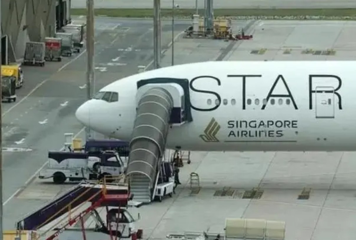 新加坡航空向SQ321航班乘客发出赔偿