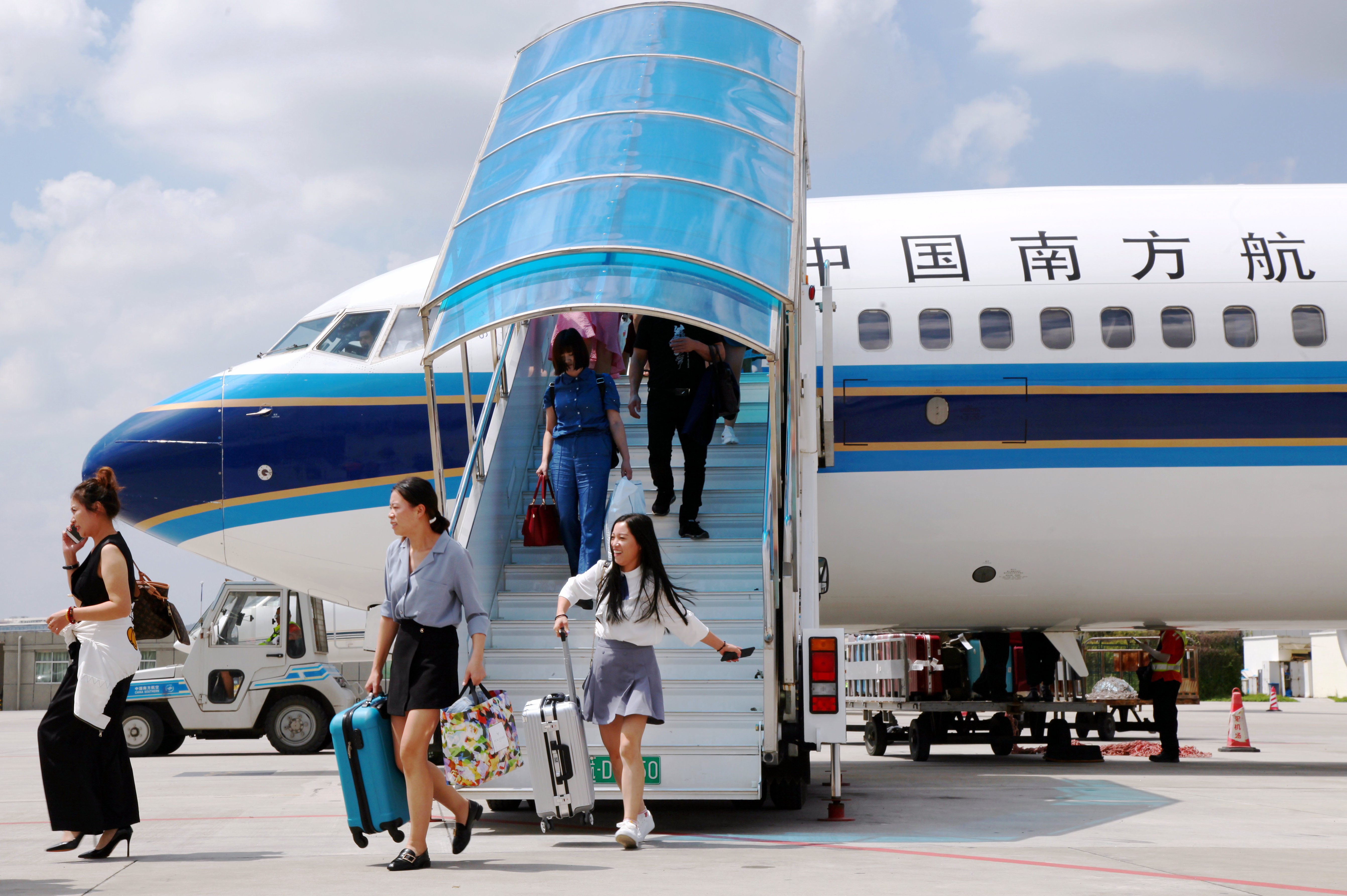 今年暑期民航旅客运输总量有望达到1.33亿人次