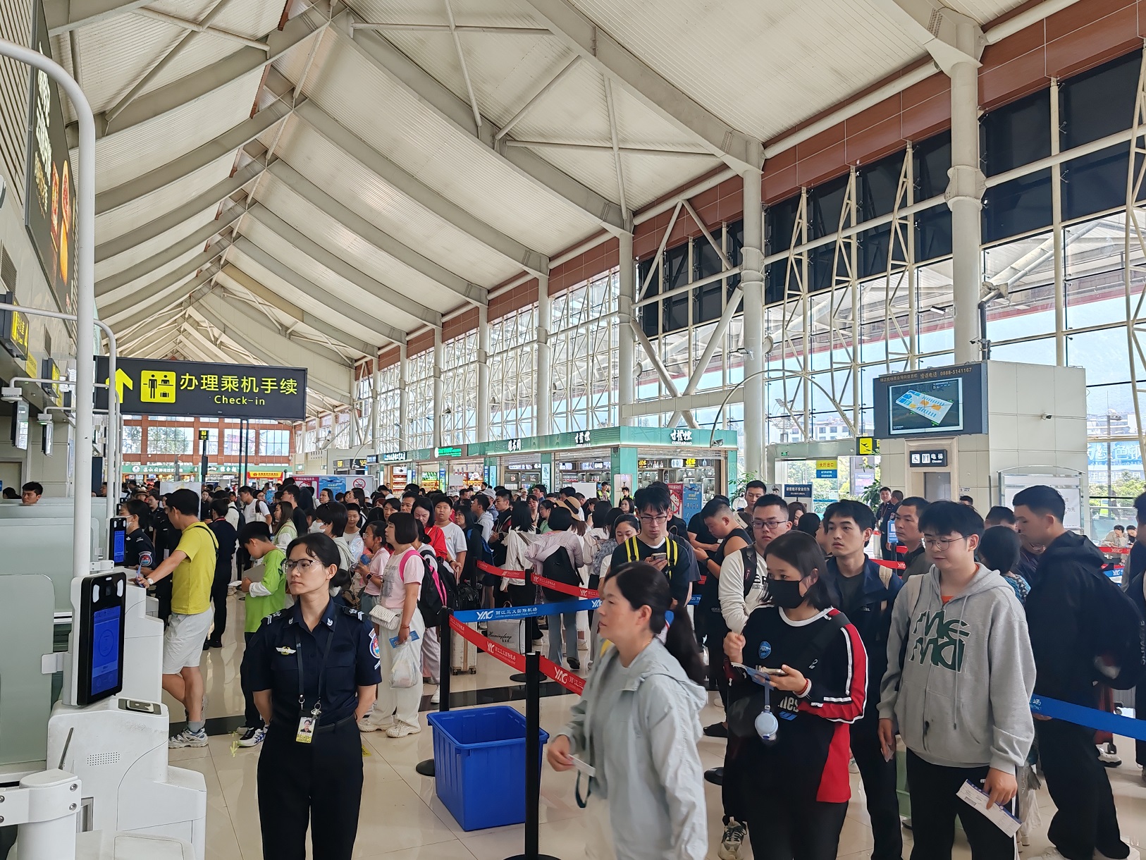 暑运前20天丽江机场运送旅客56.57万人次单日旅客吞吐量创历史新高