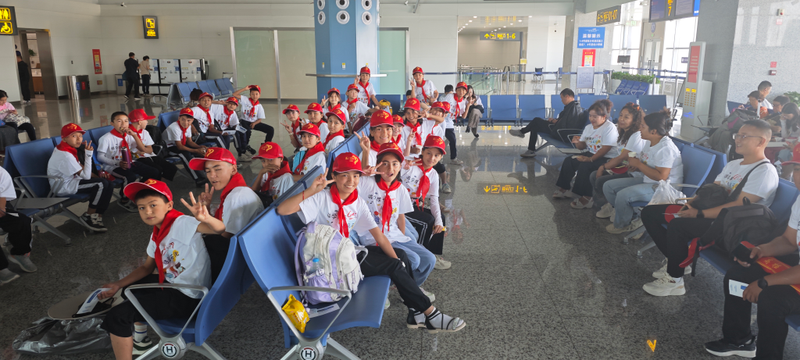 喀什徕宁国际机场以优质服务护航游学之旅