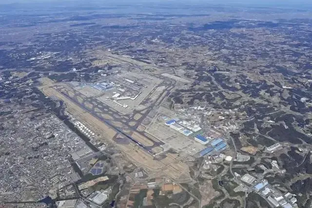 日媒：一貨機因故障緊急降落東京成田機場