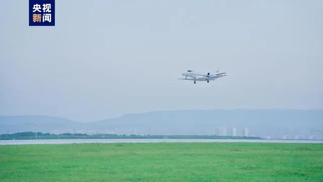 重庆江北国际机场第四跑道通过竣工验收