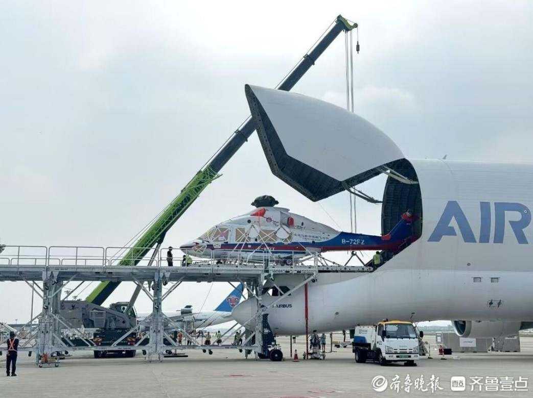 空中巨無霸“大白鯨”來青島啦