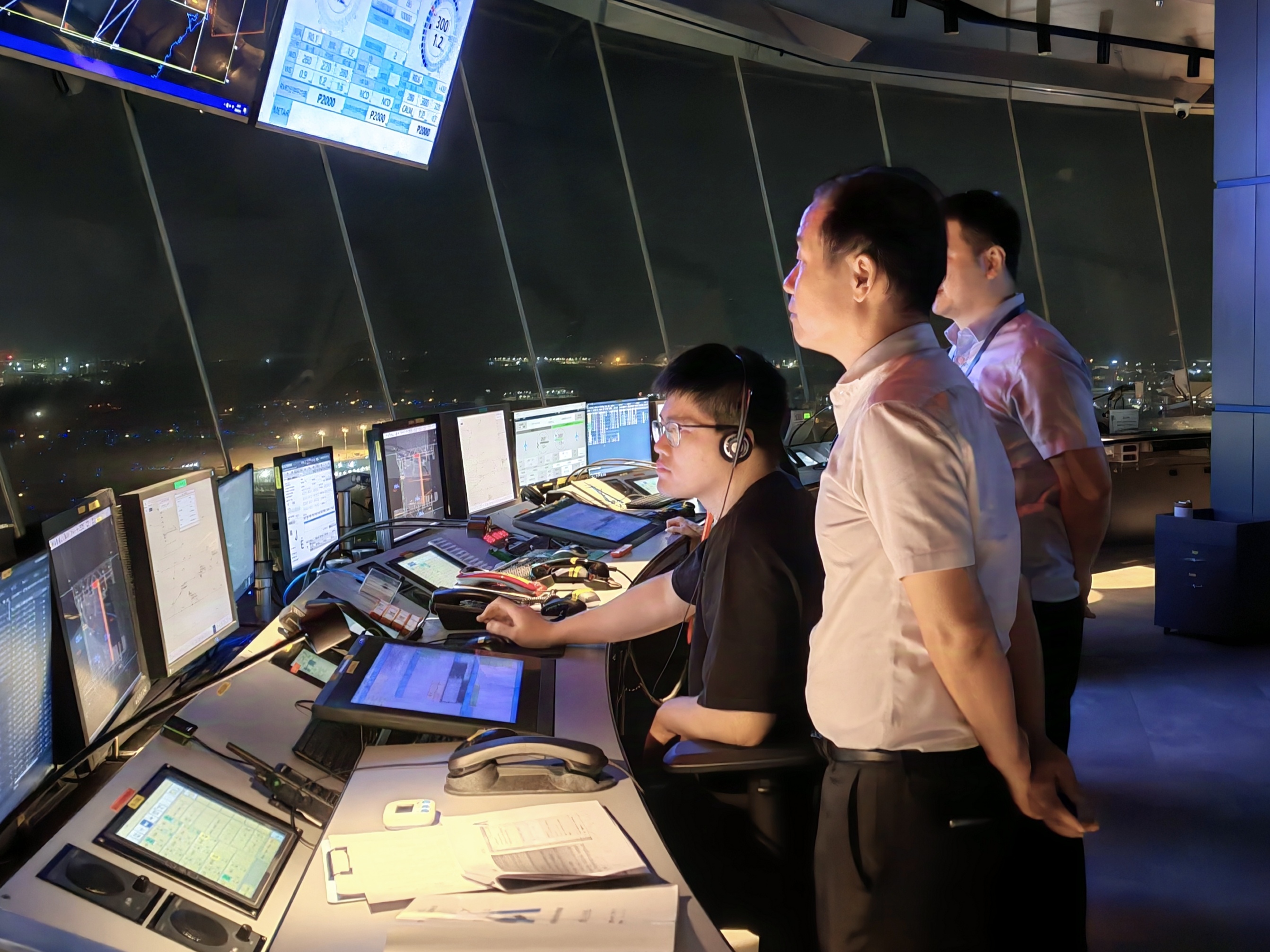民航海南空管分局全力以赴，备战超强台风“摩羯”