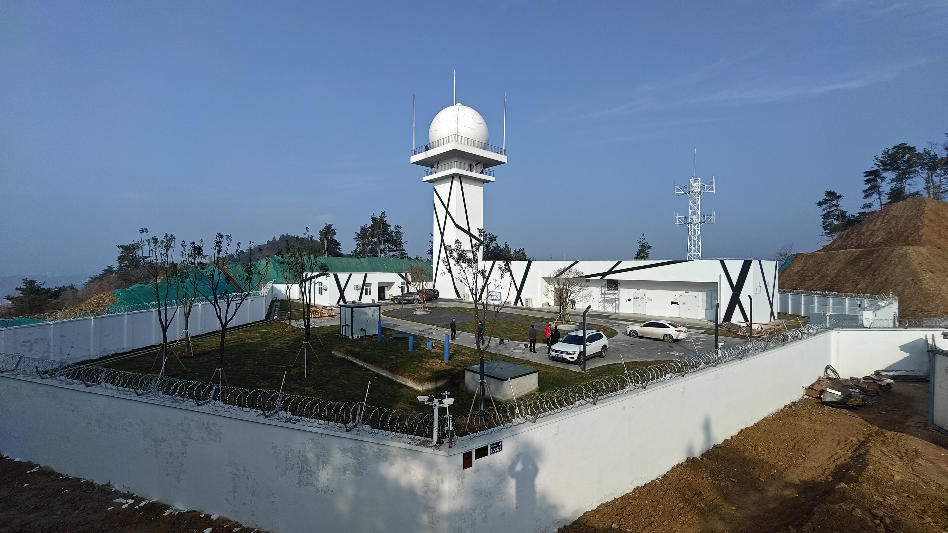 鄂西空域又添利器 十堰雷达护航荆楚——湖北空管分局十堰雷达站顺利通过竣工验收