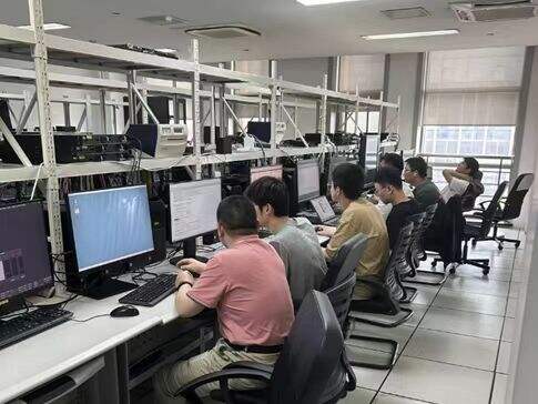 砥礪奮進新征程 爭先實干譜新章——西南空管局技保中心“區管擴容前行者”青年突擊隊《青年監造日記》 
