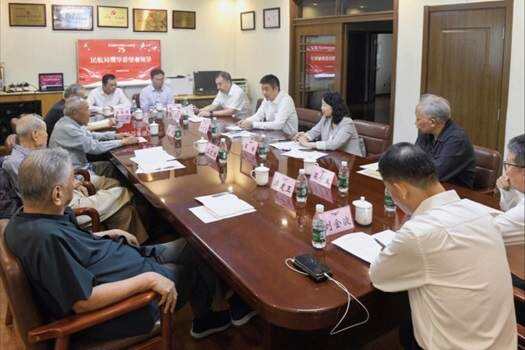宋志勇看望民航局離退休老領導