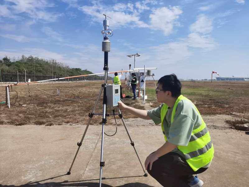氣象設備“全套護理”為安全“續航”——湖北空管分局順利完成2024年度氣象設備傳感器定檢工作