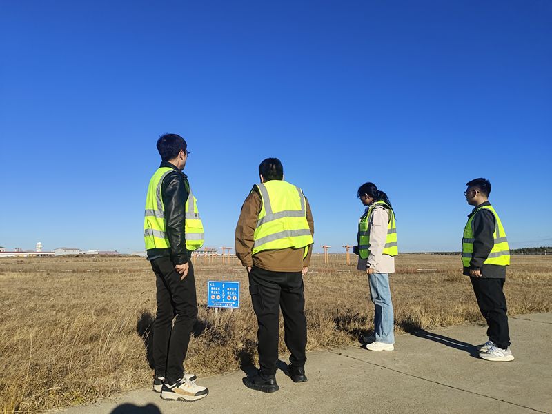 呼伦贝尔空管站技术保障部开展防跑道侵入安全教育月活动