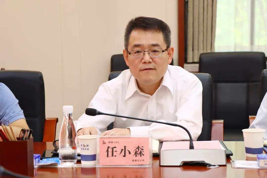 任小森履新西部機場集團青海機場有限公司董事長