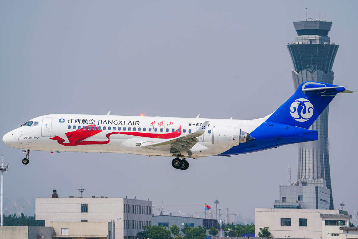 江西航空完成國產飛機C909國產制動系統試裝工作