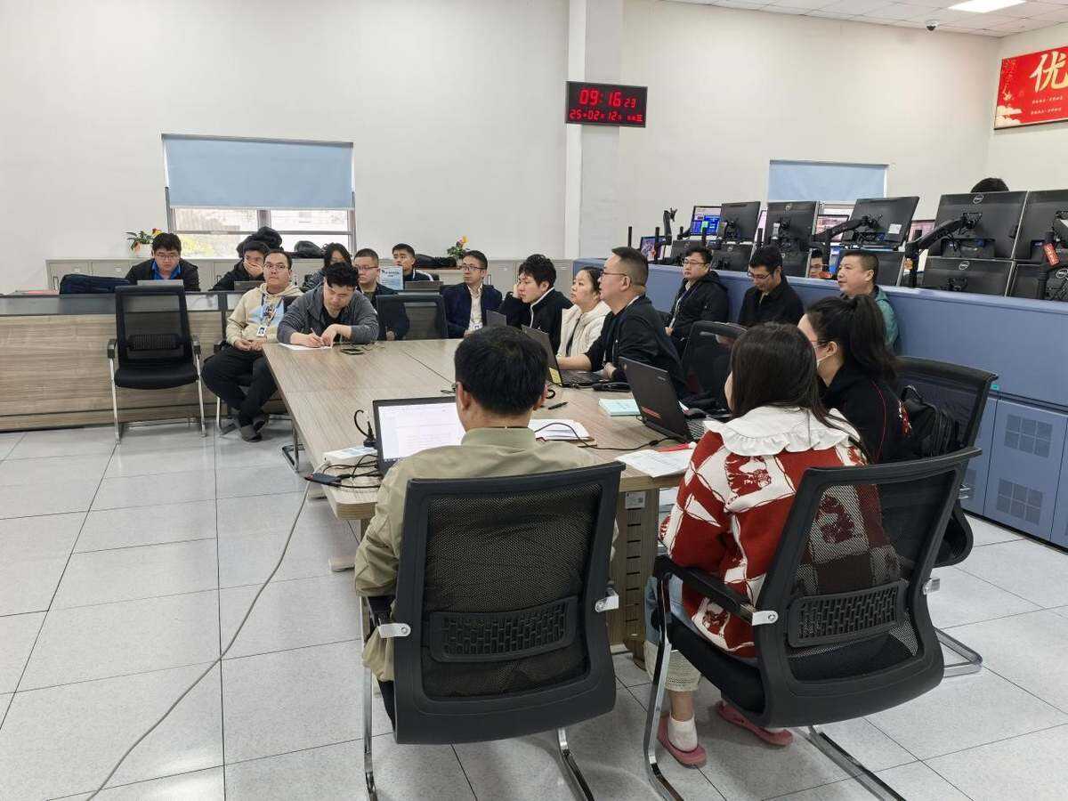 開展塔臺設(shè)備培訓(xùn)，提升運(yùn)行保障 “硬實力”