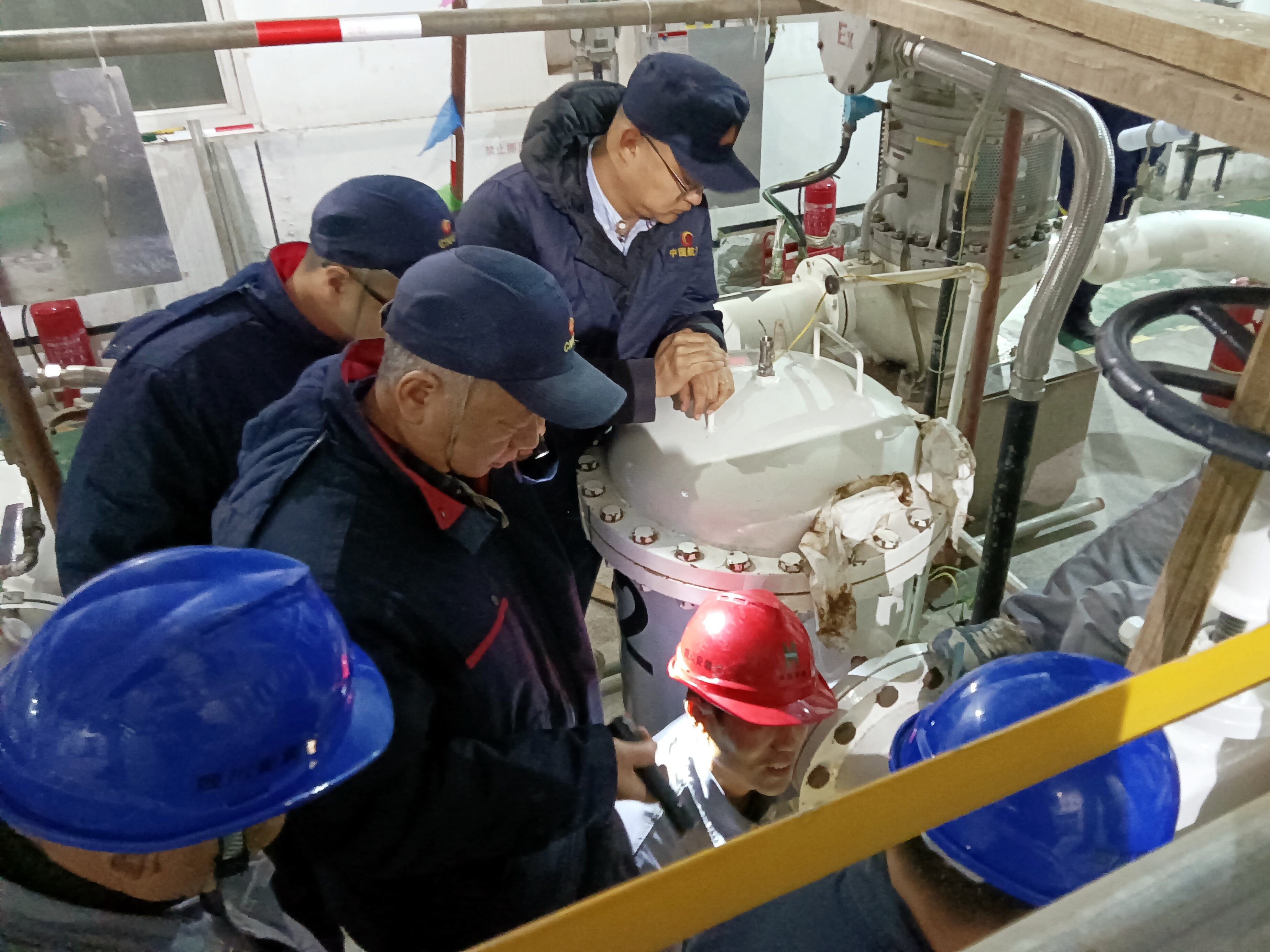 航油天津分公司深夜攻坚完成关键阀门更换 以实战实效推进治本攻坚三年行动