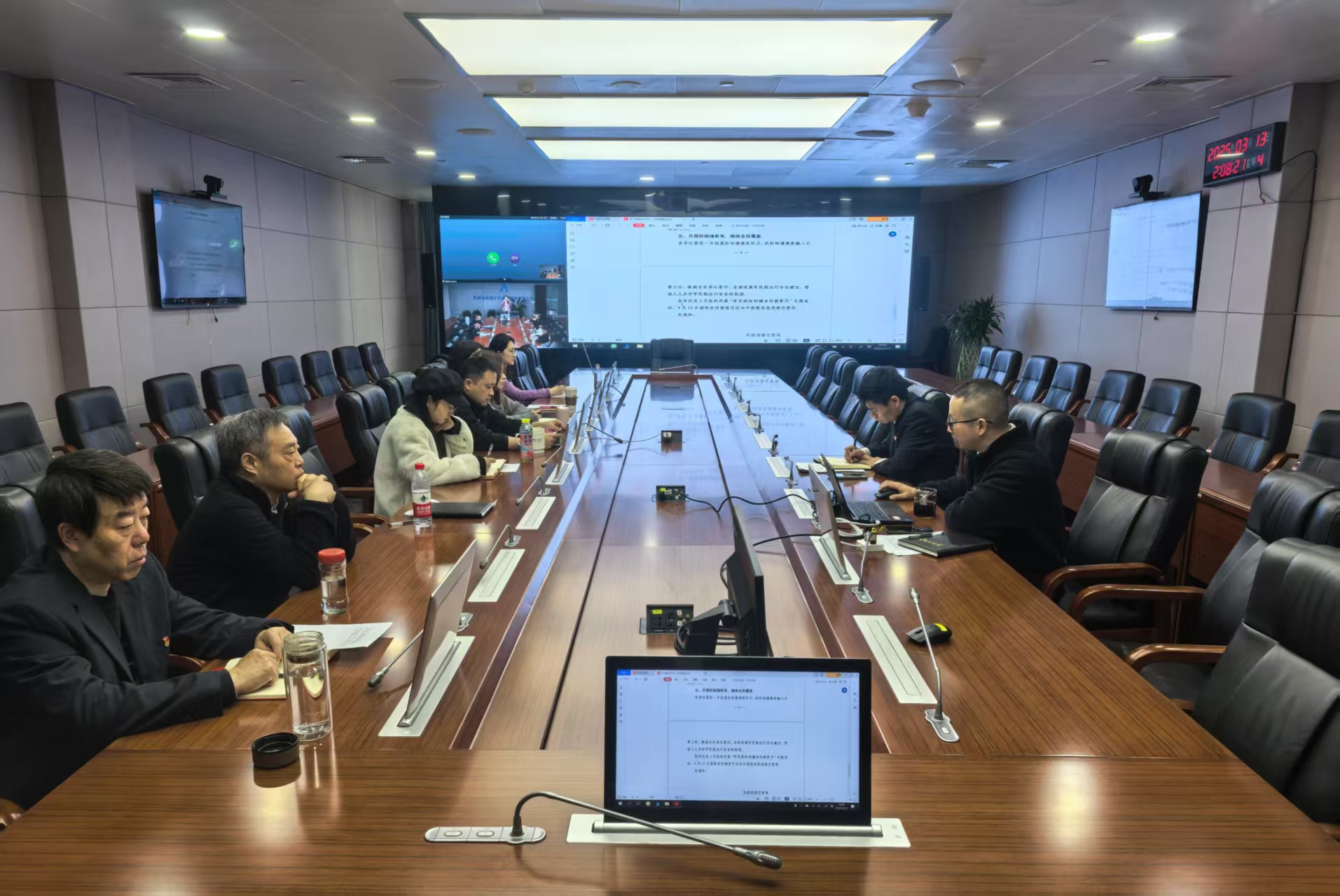 西南空管局天府空管辦運行協(xié)調(diào)室開展夏秋換季培訓(xùn)工作