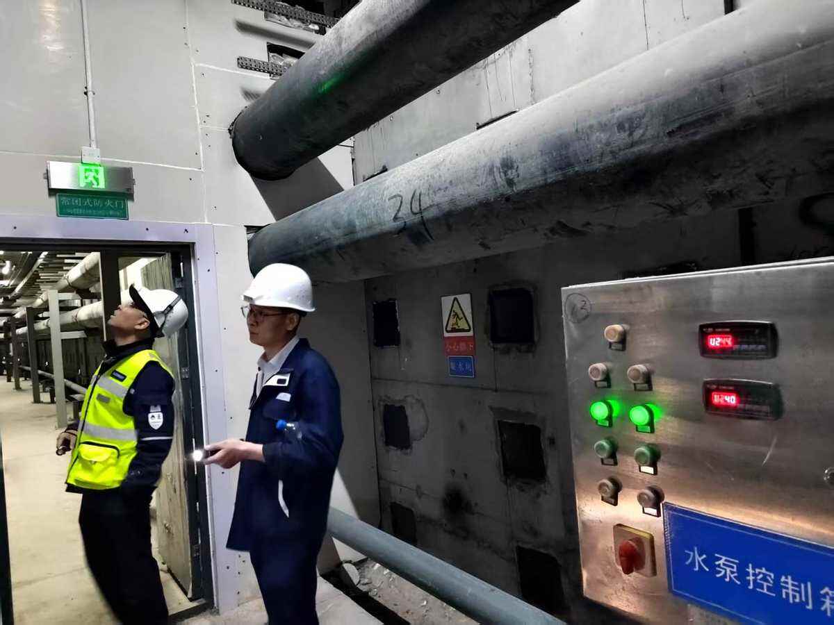 機場集團運管委開展地下綜合管廊全方位排查助力烏魯木齊機場新航站樓投運