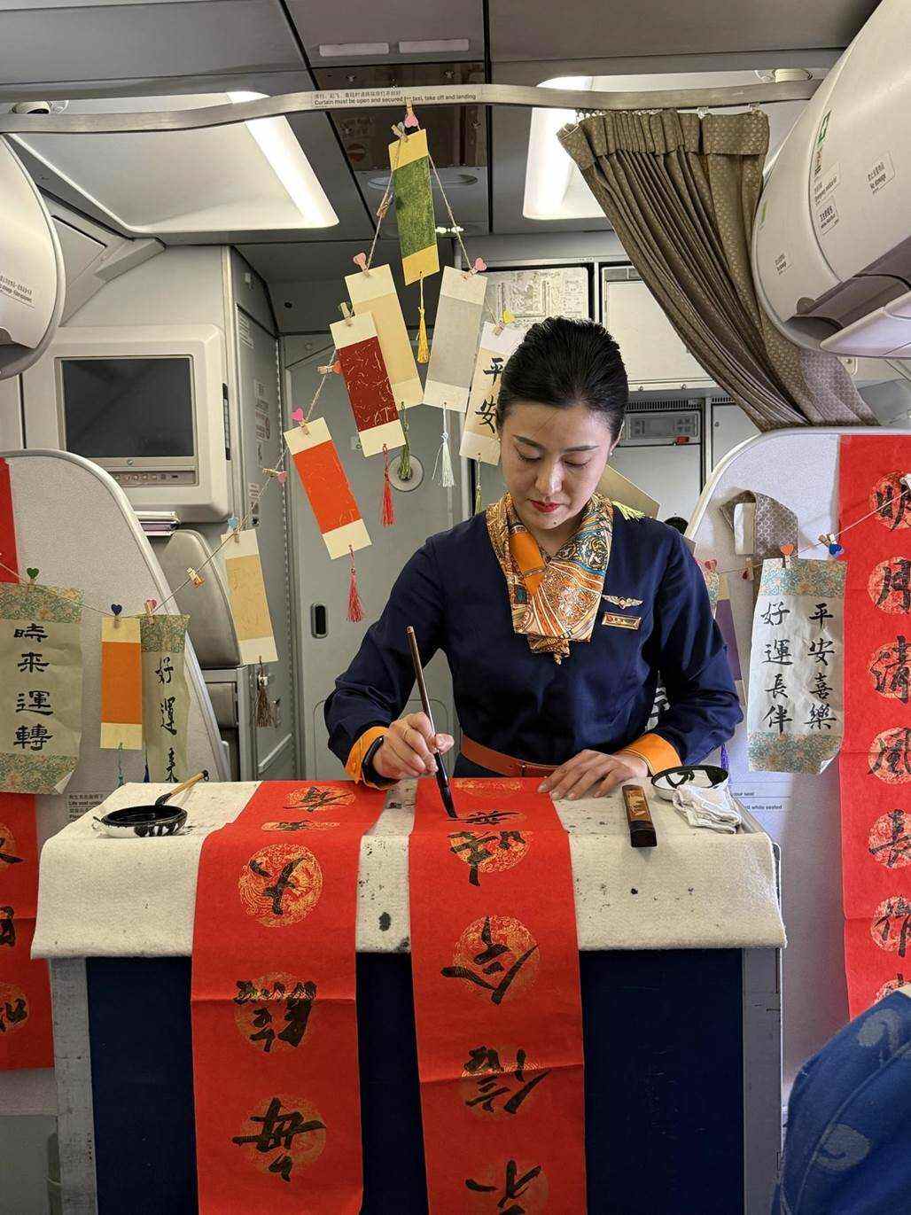 青航書旅 云端漫讀丨青島航空“青航閱讀”服務品牌活動首航成功