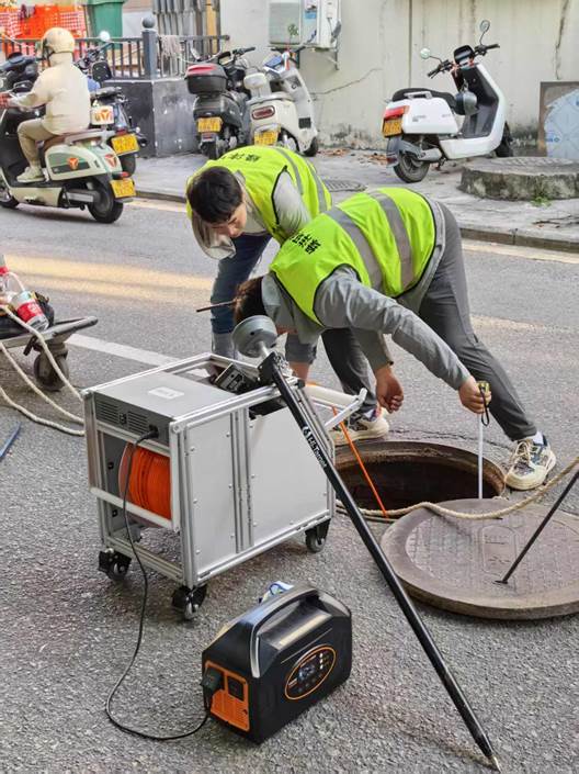 三亚机场首次运用智能检测机器人参与雨污管道运维工作