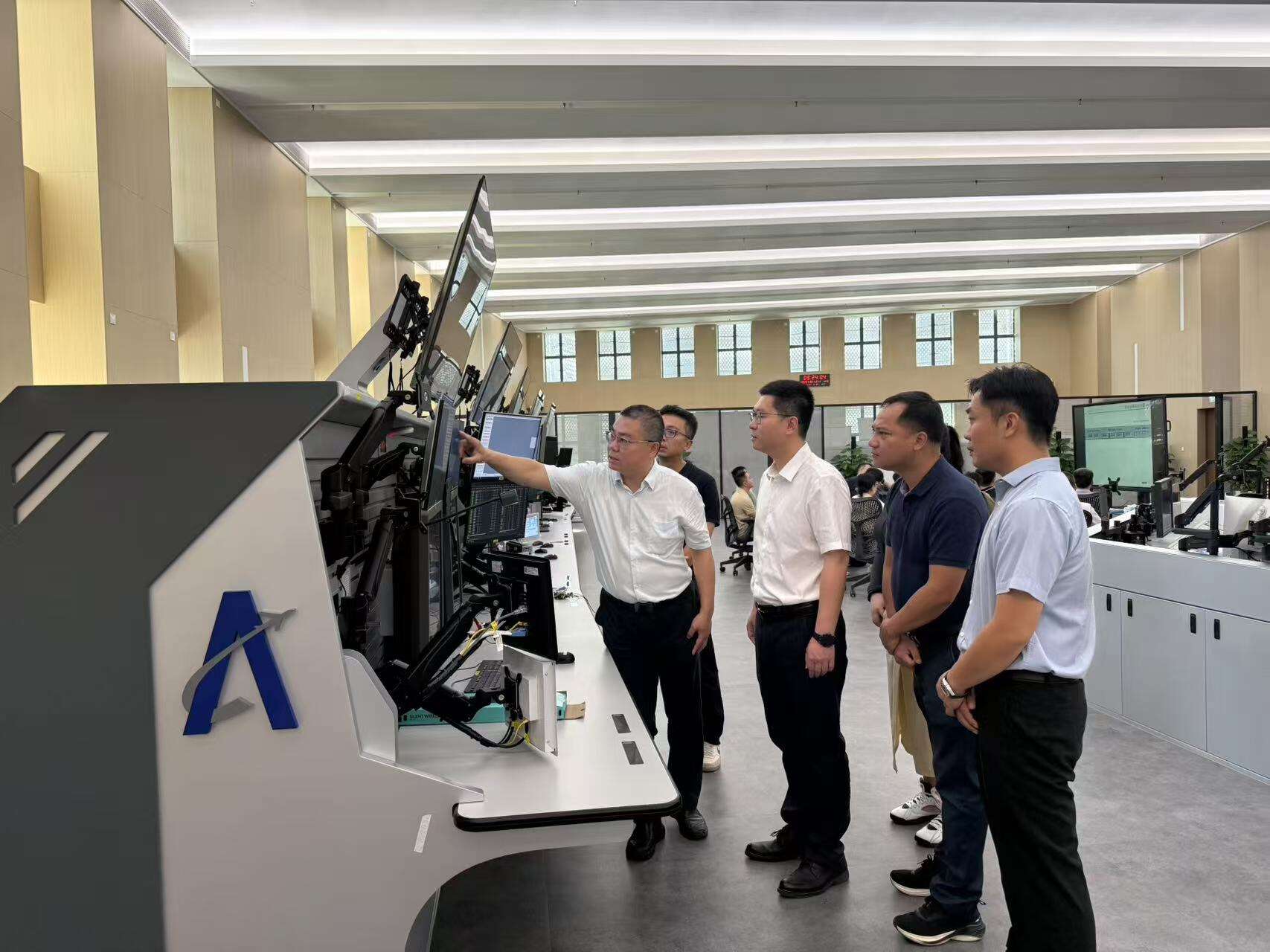 三亞空管站與中國移動三亞分公司開展5G-A主動探測技術交流
