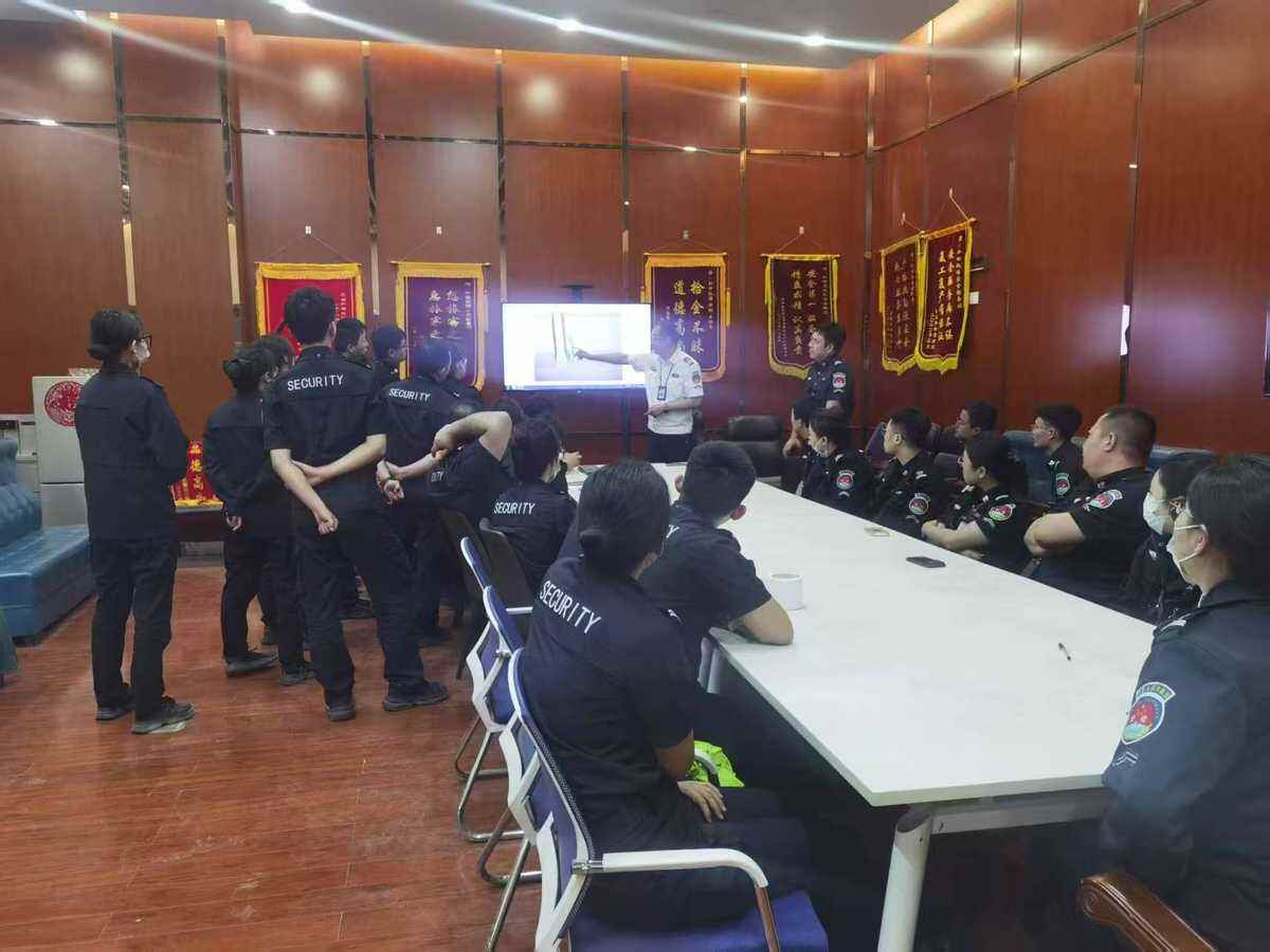 新疆机场集团和田昆冈机场安检站开展电教室专项培训 提升员工判图能力筑牢安全防线