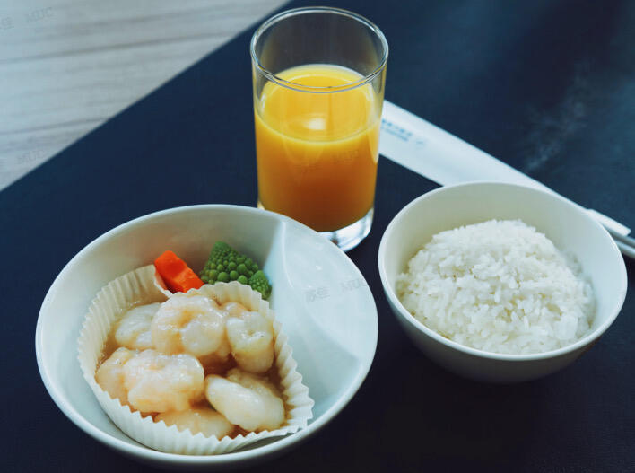 坐航班可定制飛機(jī)餐！東航開(kāi)啟“線上選餐”服務(wù)