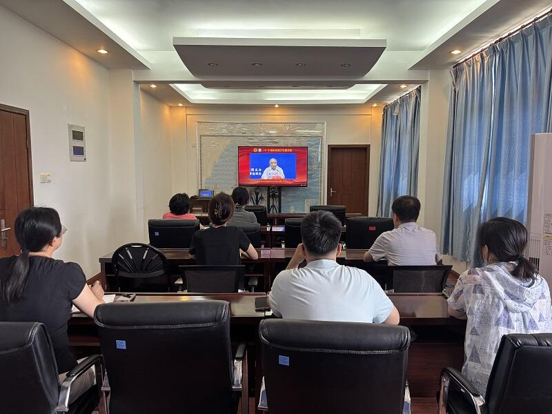 福建空管分局组织观看“6•9”国际档案日专题讲座