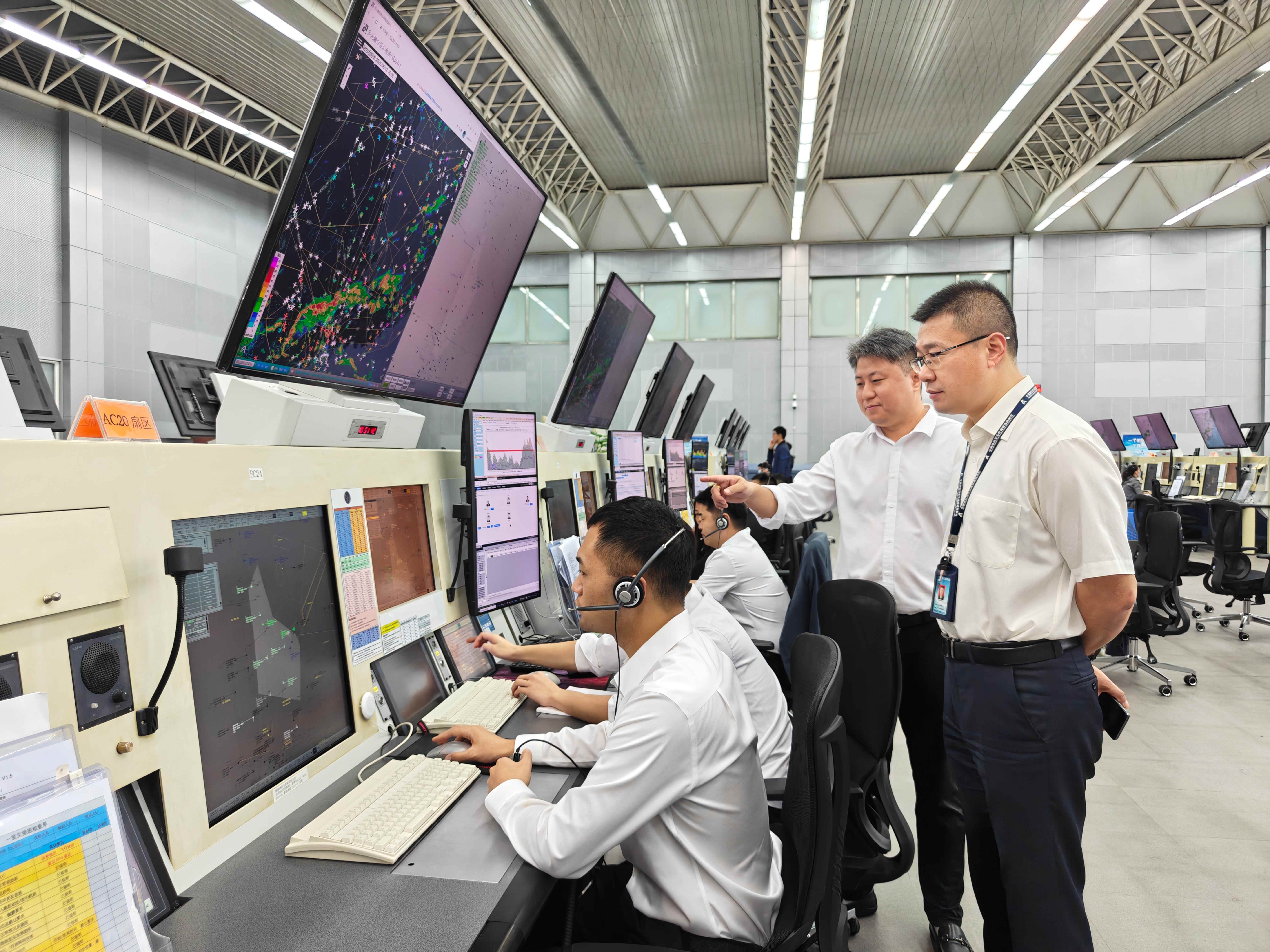 2025年首个台风“蝴蝶”到来，中南空管局管制中心全力迎战