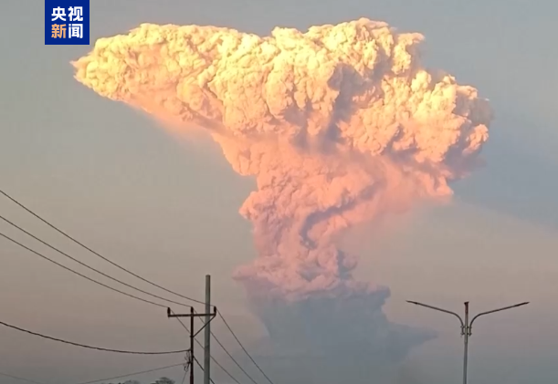 巴厘島數(shù)十架航班因火山噴發(fā)取消