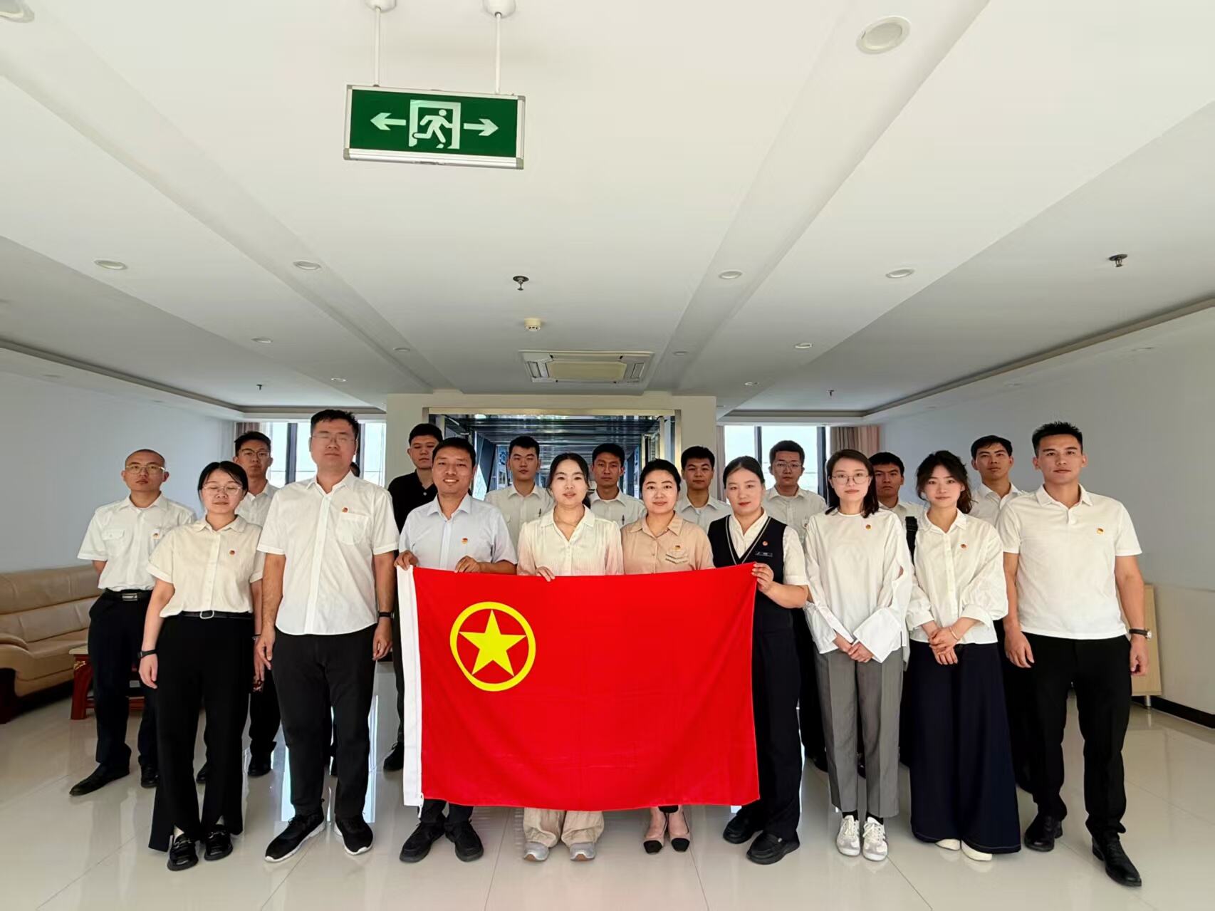 河南空管分局與南航河南航空聯(lián)合開展“航司塔臺(tái)面對(duì)面”活動(dòng)