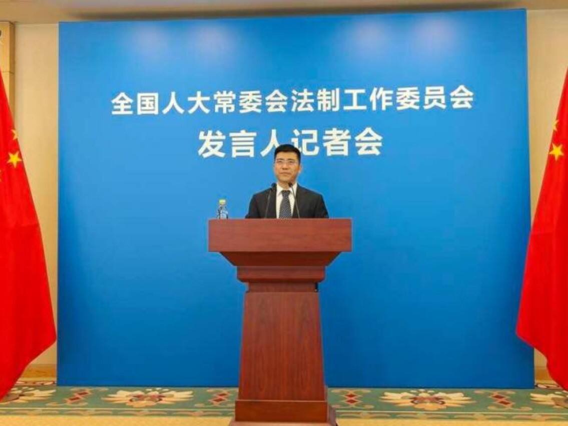 民用航空法修订草案将二审 航班延误或取消 “餐饮”安排改为“食宿”