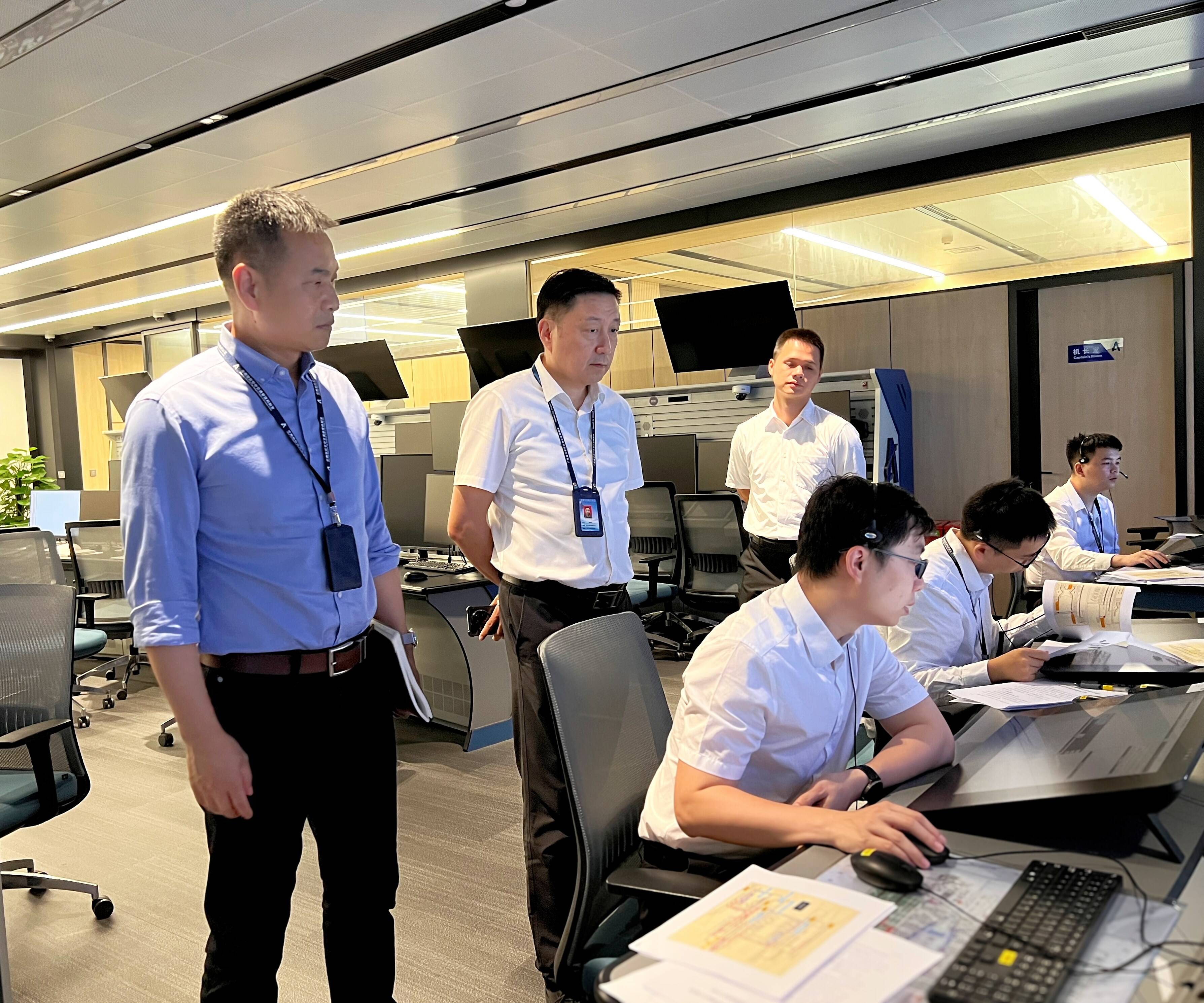 中南空管局管制中心组织五跑道地面运行模拟机验证