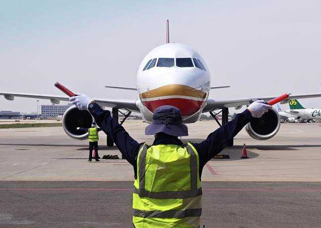 河北机场集团:闷热持续不停歇 机场保障不掉线