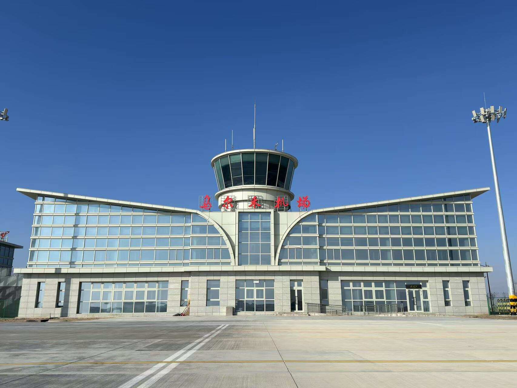 新疆机场集团乌尔禾百口泉机场开通乌尔禾至那拉提旅游包机航线