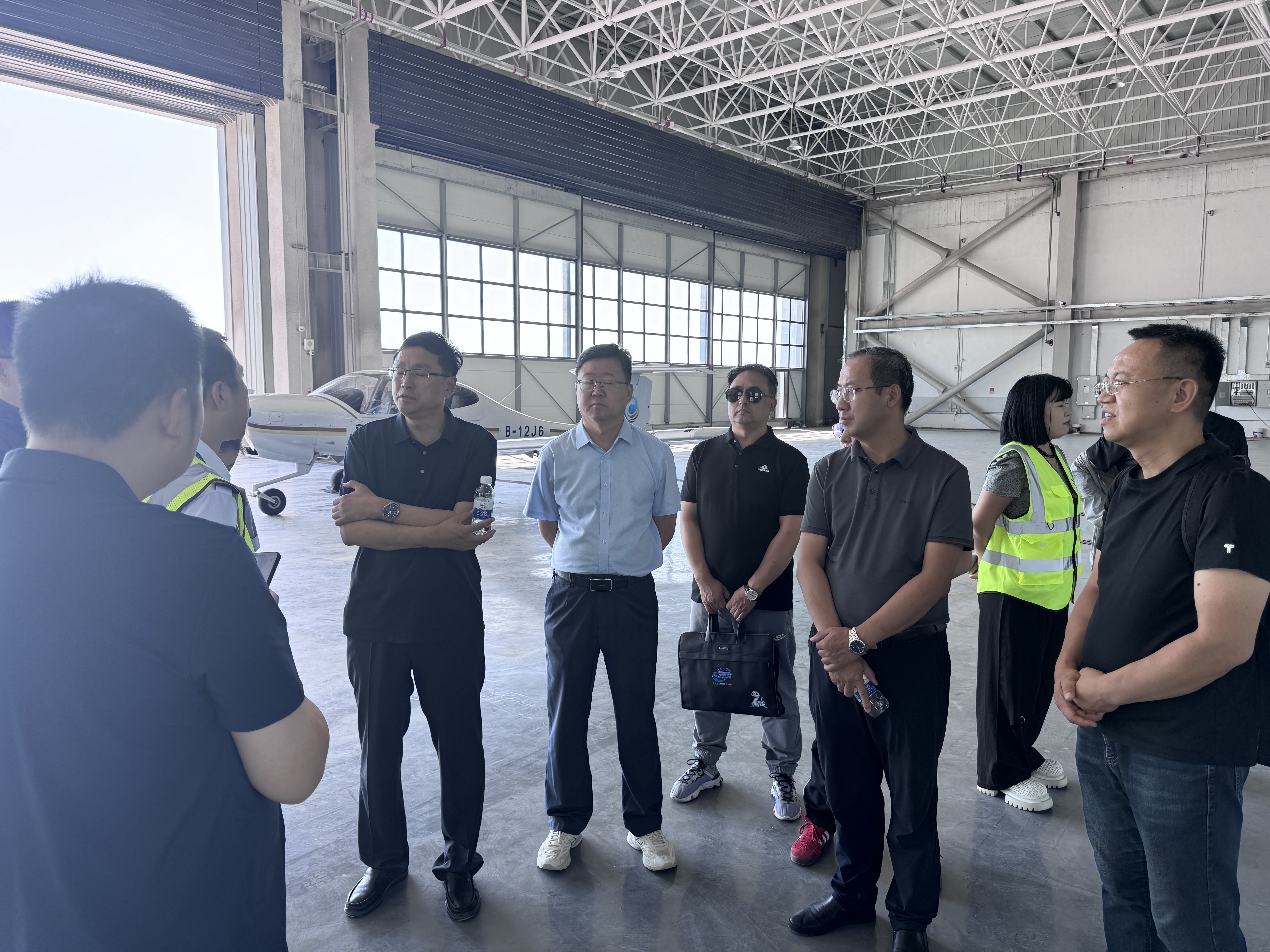 农工党新疆区委会赴乌尔禾百口泉机场调研 助力低空经济腾飞 赋能区域发展新格局