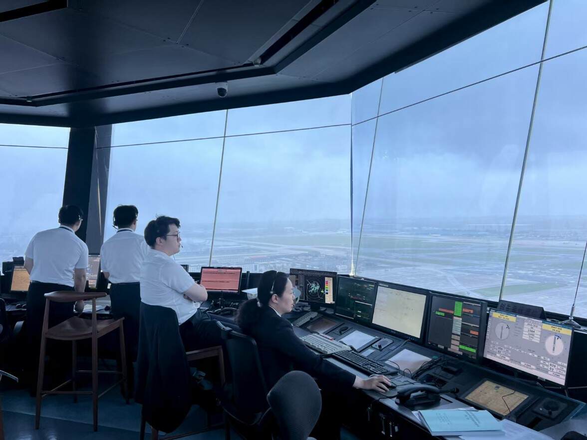 暴雨红色预警 华北空管护航21架次特殊航班顺利起降