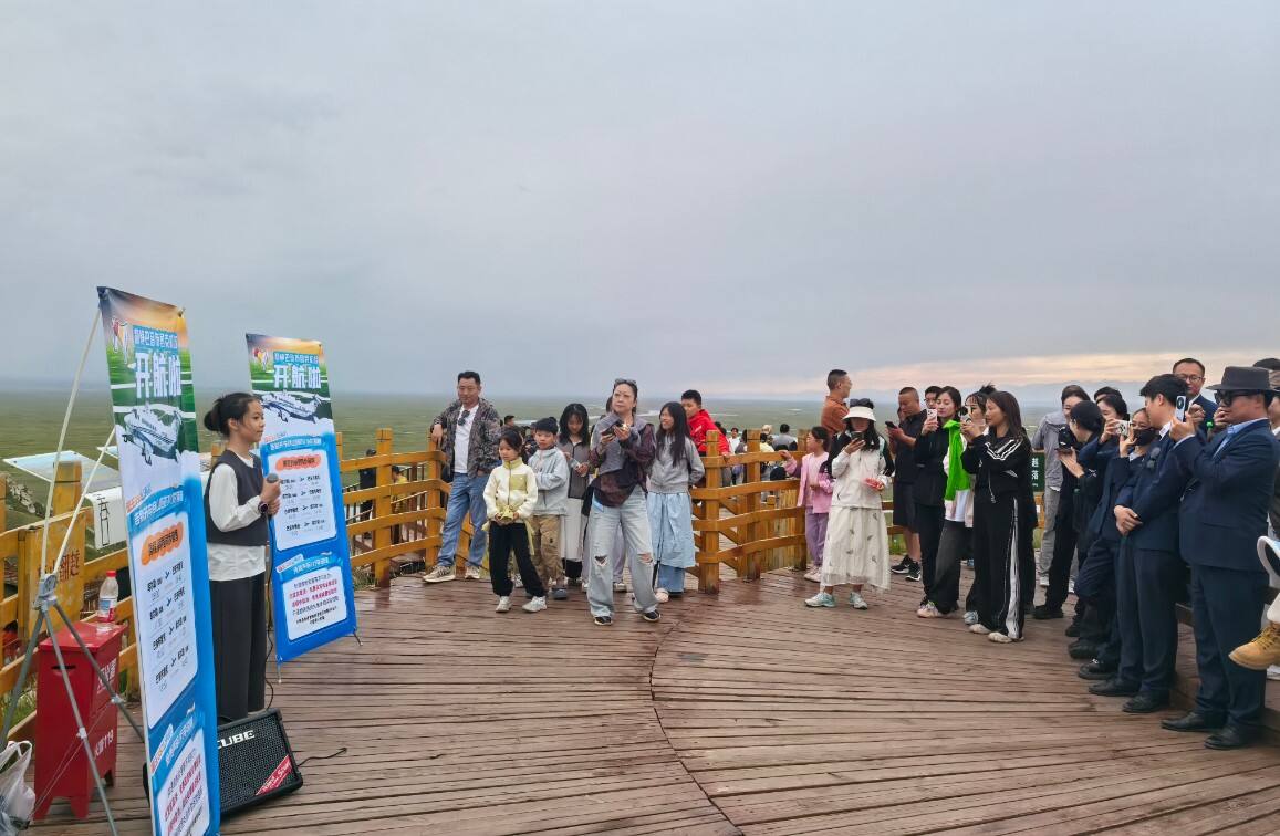 新疆机场集团和静巴音布鲁克机场“唱响”新航线