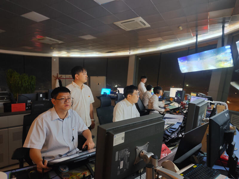 民航青海空管分局管制运行部塔台管制室圆满完成西宁机场T3航站楼投运首日运行保障任务